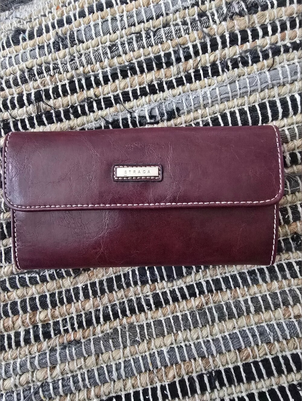 Strada Burgundy Leather Clutch Wallet 6.50 X 3.50 Inches